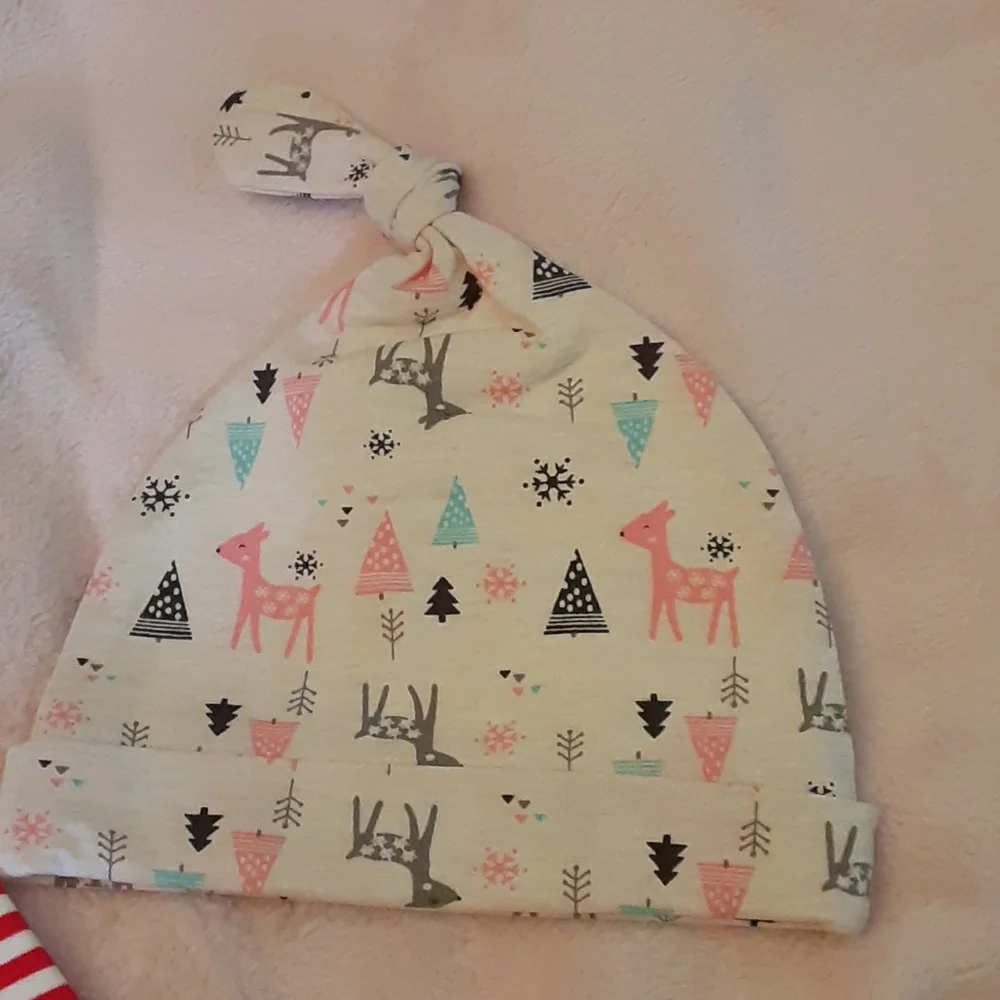 LyEn Baby newborn infant caps set 2 Holiday N…